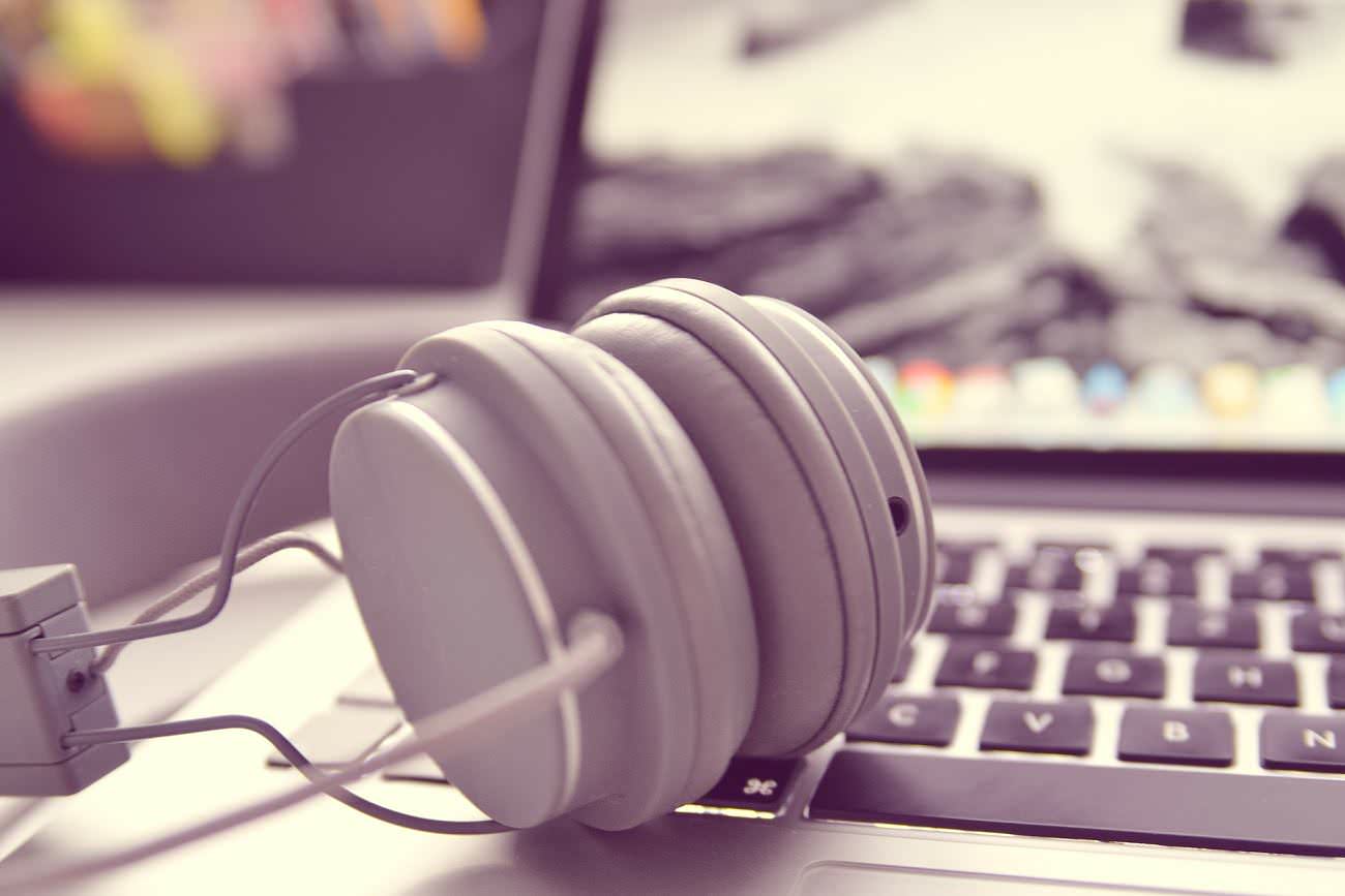 非効率!勉強中に音楽を聴きながらやるべきではない4つの理由